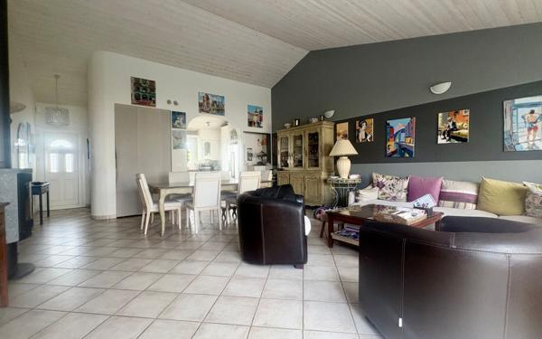 Maison à vendre    5 pièces •  Nieul-sur-Mer