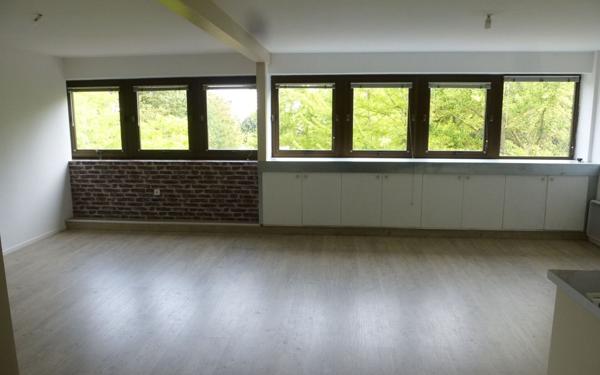 Appartement à louer    3 pièces • 82 m2 La Rochelle