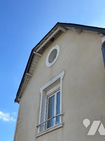 Maison à usage mixte à vendre chez votre notaire de Pont-Aven,

En plein coeur du bourg de RI...
