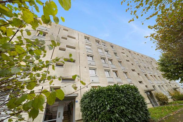 Exclusivité: Appartement T4 avec balcon, stationnement et cave à proximité de la gare à Chalon-sur-Saône