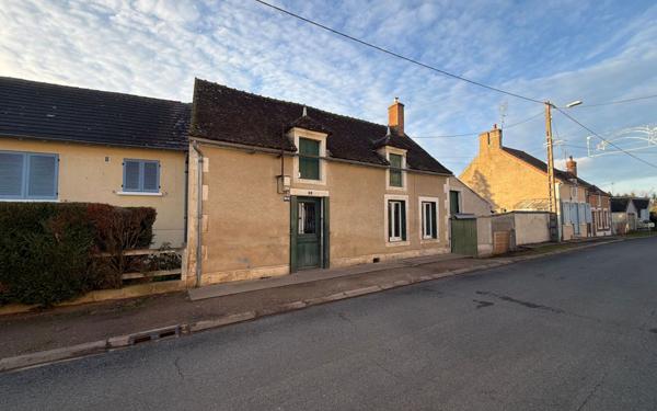 Maison à vendre    3 pièces •  Ainay-le-Château