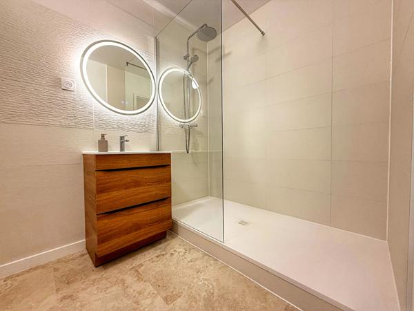 EXCLUSIVITÉ - Appartement 2 pièces de 56m2 en Rez-de-jardin - 229 000 €