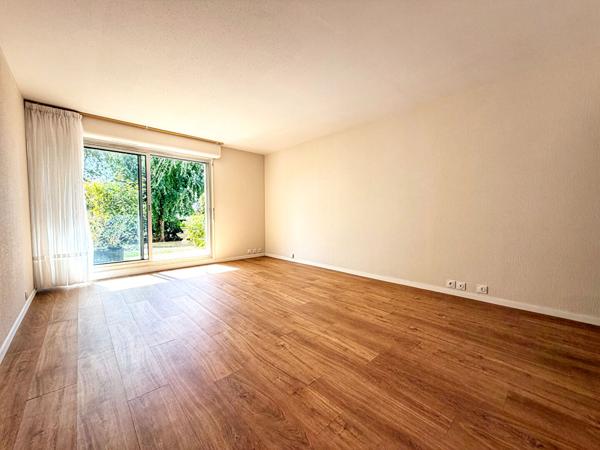 EXCLUSIVITÉ - Appartement 2 pièces de 56m2 en Rez-de-jardin - 229 000 €