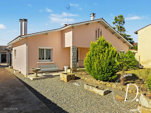 MARCIAC – MAISON DE PLAIN-PIED AVEC GRANDES DÉPENDANCES, GARAGES ET VÉRANDA