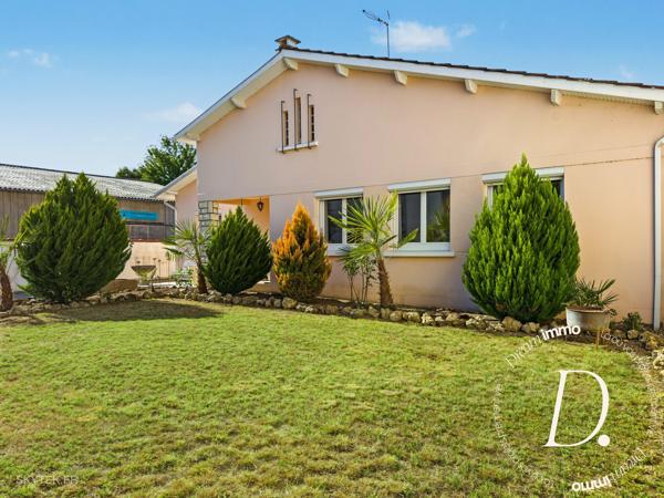 MARCIAC – MAISON DE PLAIN-PIED AVEC GRANDES DÉPENDANCES, GARAGES ET VÉRANDA