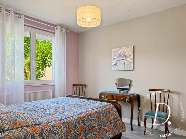 MARCIAC – MAISON DE PLAIN-PIED AVEC GRANDES DÉPENDANCES, GARAGES ET VÉRANDA