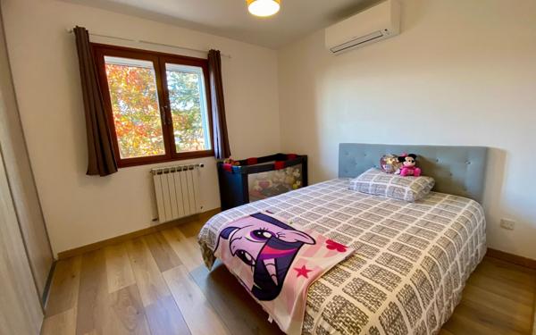 Maison à vendre    6 pièces •  Le Beausset