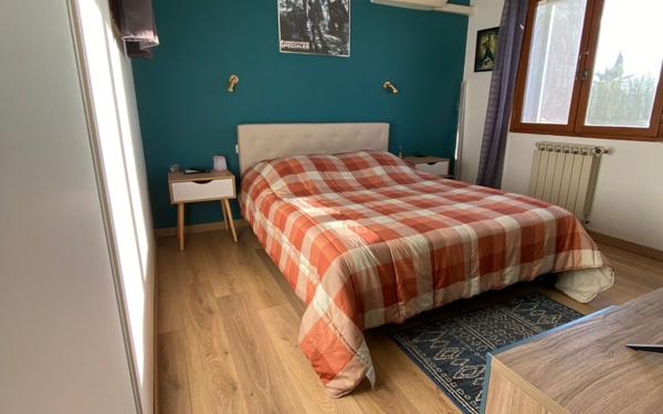 Maison à vendre    6 pièces •  Le Beausset