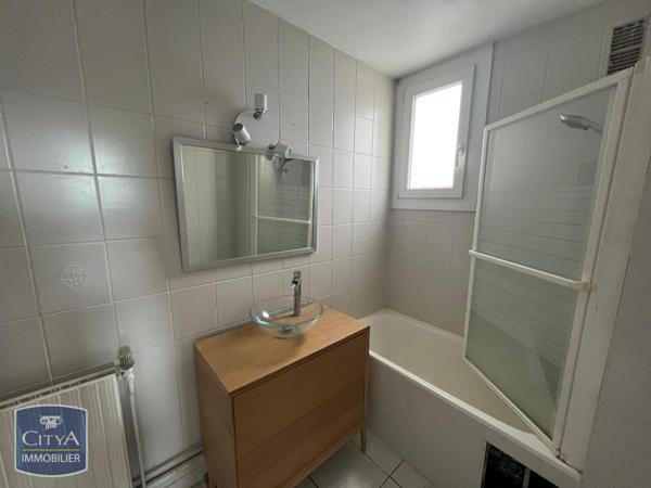 Location appartement Saint-Martin-d'Hères (38400) 4 pièces 0m²