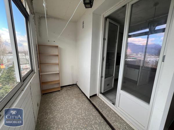 Location appartement Saint-Martin-d'Hères (38400) 4 pièces 0m²