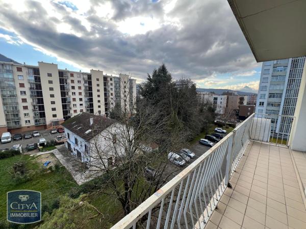 Location appartement Saint-Martin-d'Hères (38400) 4 pièces 0m²