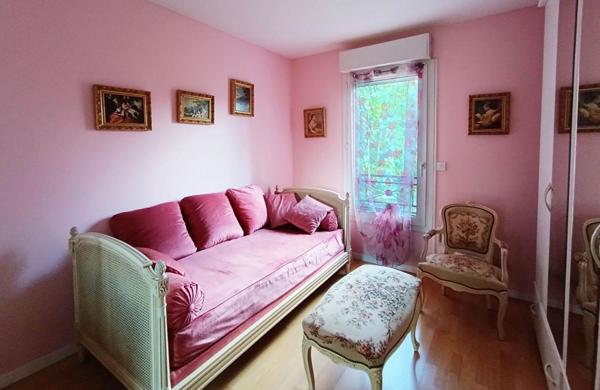 Appartement 4 pièces 80 m2 (Rosny Sous Bois 93110)