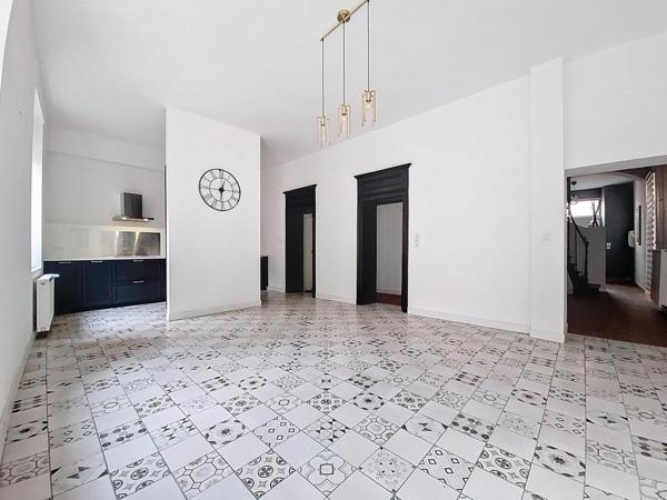 SUPERBE MAISON DE FAMILLE