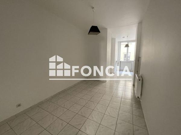 Location Appartement 2 pièces 41.11 m² - 53 RUE DU MOULIN Charleville Mezieres 08000