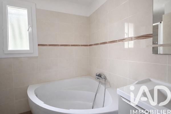 Maison à vendre 6 pièces 170 m² Nîmes