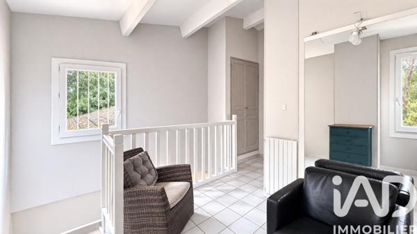 Maison à vendre 6 pièces 170 m² Nîmes