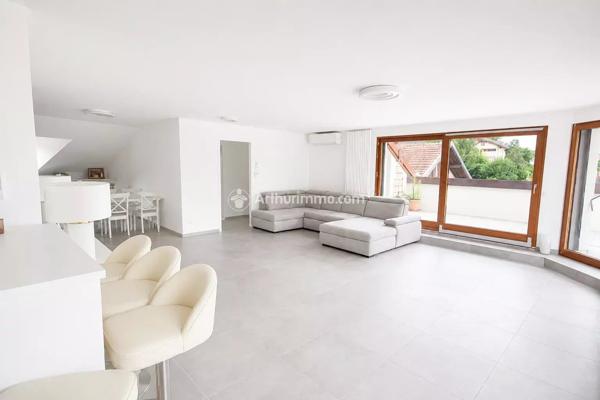 Vente                                                      Appartement
                        
                     4 pièces                      120 m2                     à Évian-les-Bains