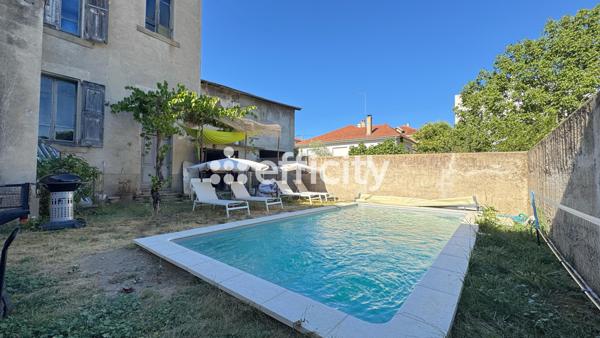 Maison 10 pièces - 213 m²