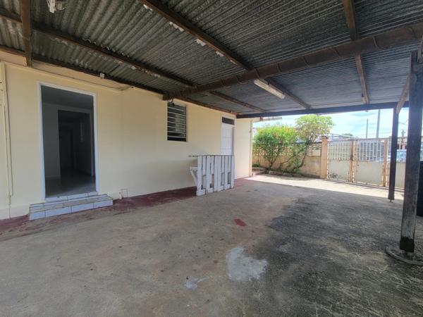 À louer – Maison T3 mitoyenne à Cayenne (Cité Thémire)