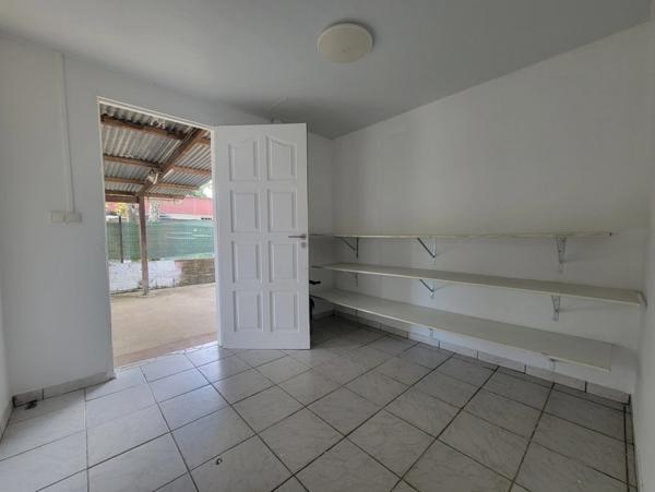 À louer – Maison T3 mitoyenne à Cayenne (Cité Thémire)