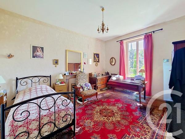 Maison à vendre  9 pièces - 168,46 m 2   LUCON  - 85