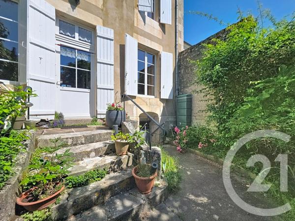 Maison à vendre  9 pièces - 168,46 m 2   LUCON  - 85