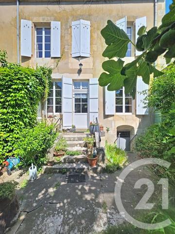 Maison à vendre  9 pièces - 168,46 m 2   LUCON  - 85
