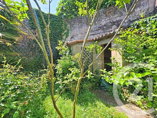 Maison à vendre  9 pièces - 168,46 m 2   LUCON  - 85