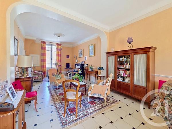 Maison à vendre  9 pièces - 168,46 m 2   LUCON  - 85