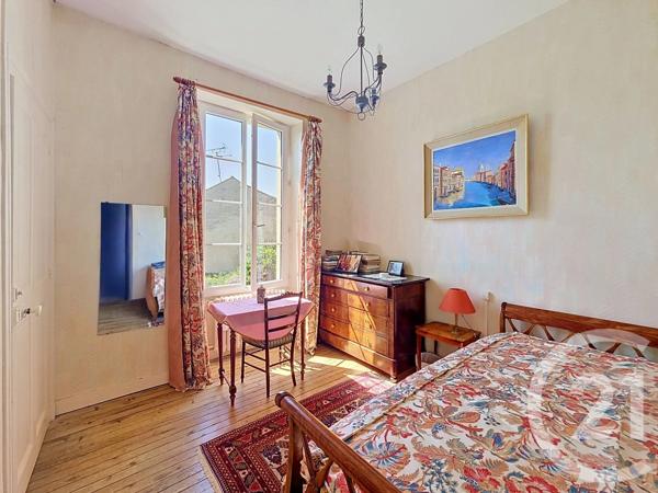 Maison à vendre  9 pièces - 168,46 m 2   LUCON  - 85