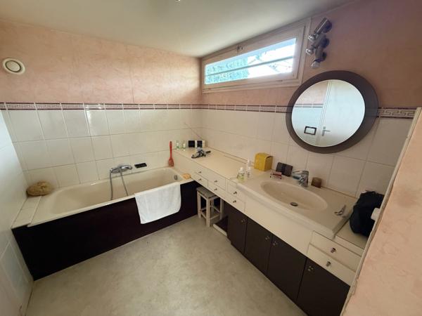 MAISON 152m² - 5 CHAMBRES - GARAGE