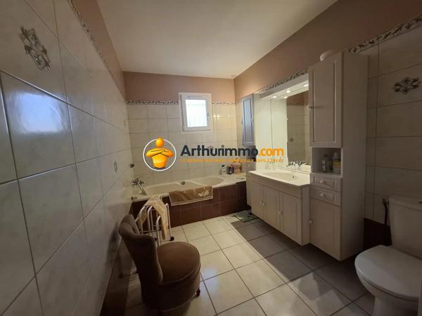 Vente                                                      Maison
                        
                     6 pièces                      149 m2                     à Coulommiers