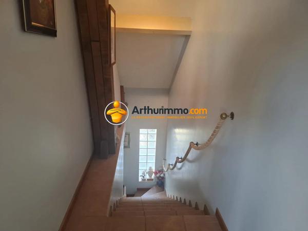 Vente                                                      Maison
                        
                     6 pièces                      149 m2                     à Coulommiers
