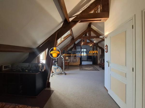 Vente                                                      Maison
                        
                     6 pièces                      149 m2                     à Coulommiers