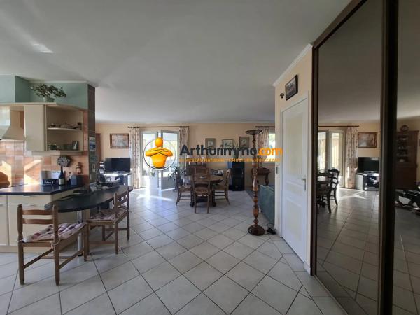 Vente                                                      Maison
                        
                     6 pièces                      149 m2                     à Coulommiers