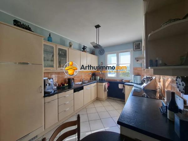 Vente                                                      Maison
                        
                     6 pièces                      149 m2                     à Coulommiers