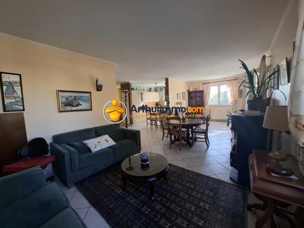 Vente                                                      Maison
                        
                     6 pièces                      149 m2                     à Coulommiers