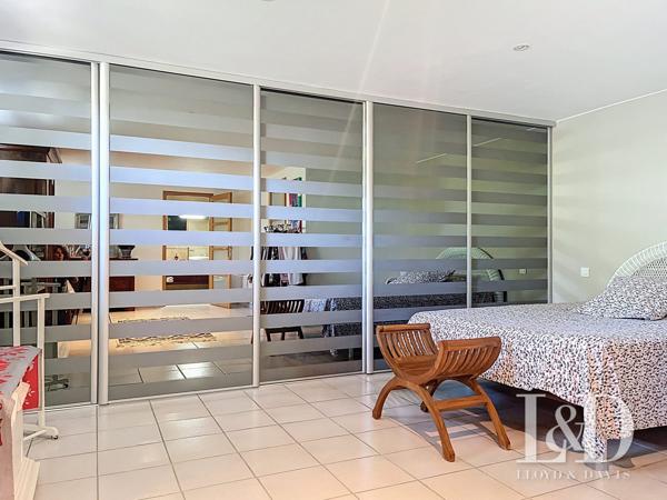 maison contemporaine familiale 263 m², 5 chambres sur terrain de plus de 2000m²