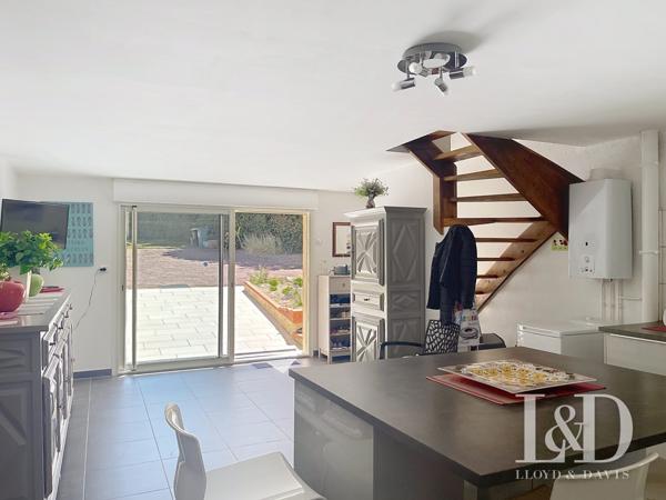 maison contemporaine familiale 263 m², 5 chambres sur terrain de plus de 2000m²