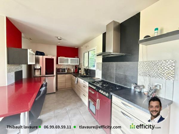 Maison
         5 pièces
        - 100 m² 223 650 € *