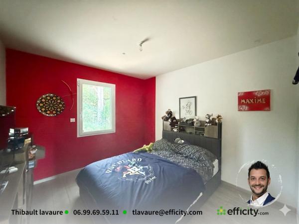 Maison
         5 pièces
        - 100 m² 223 650 € *