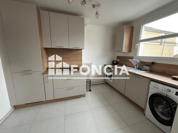 Location Appartement meublé 2 pièces 45 m² - RESIDENCE DE LA BOULE D'OR - 25 TER RUE DE LA BOULE D'OR Niort 79000