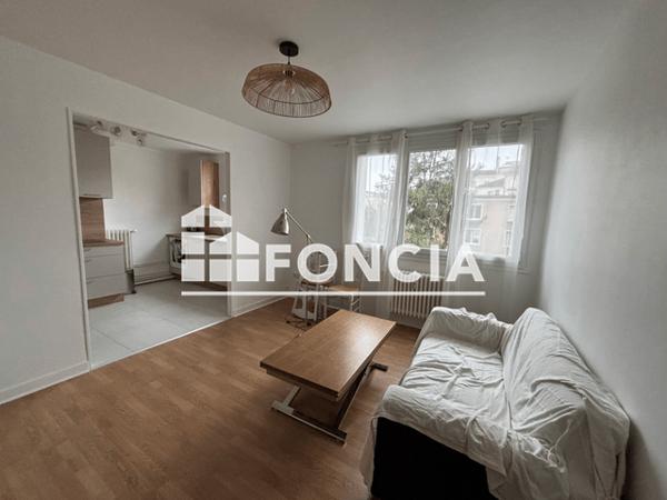 Location Appartement meublé 2 pièces 45 m² - RESIDENCE DE LA BOULE D'OR - 25 TER RUE DE LA BOULE D'OR Niort 79000