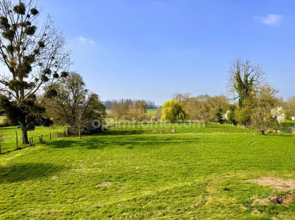 Maison familiale avec 4 chambres, terrain de 9 000 m², dépendances et vie de plain-pied possible - Belle Vie en Auge (14270)