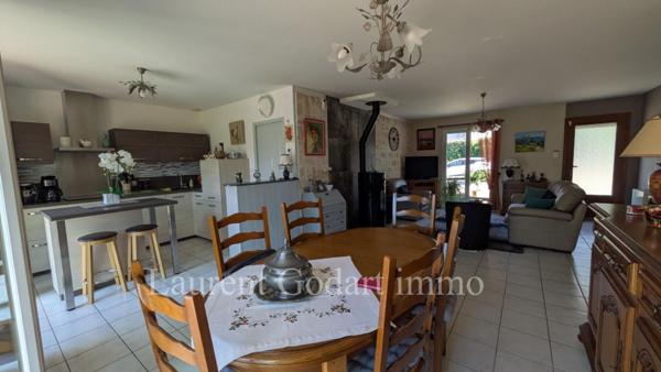 VIAGER OCCUPÉ - Maison 5 pièces, garage et dépendance