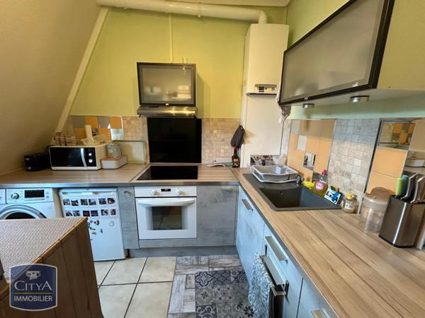 Appartement à louer 2 pièces 52.32m² Saint-Quentin (02100)
