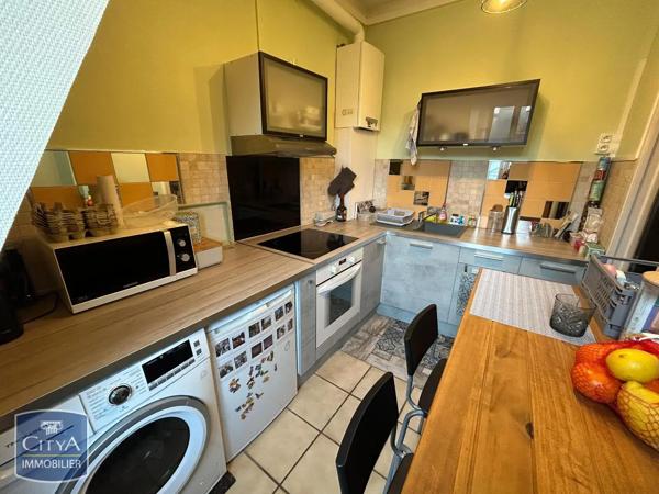 Appartement à louer 2 pièces 52.32m² Saint-Quentin (02100)
