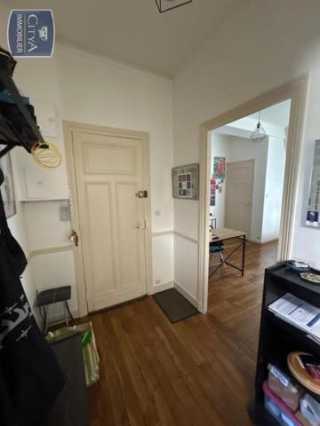 Appartement à louer 2 pièces 52.32m² Saint-Quentin (02100)