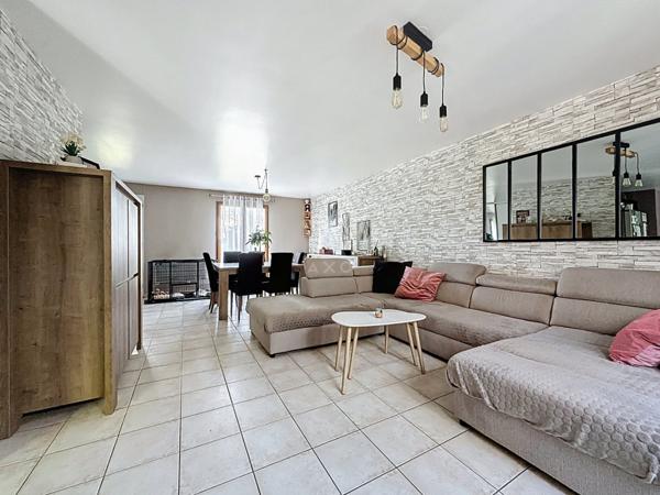 Maison de plain-pied à Ouzouer sur Trézée