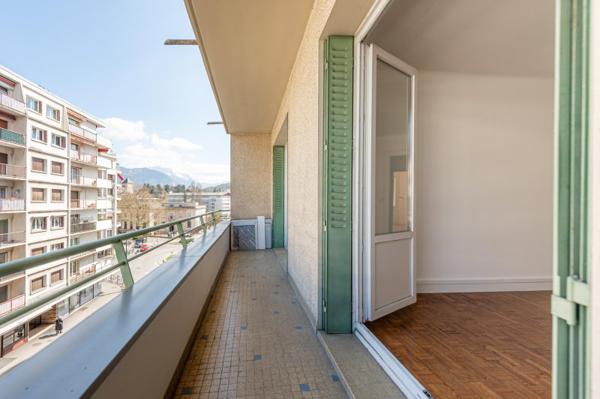 Location / Appartement T3 à Annecy (74000)